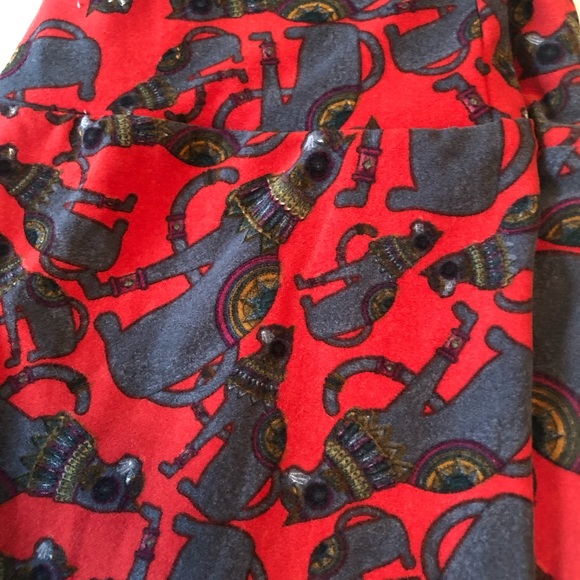 Lularoe Cat Leggings - Picture 3 of 4